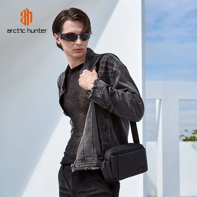Simple And Stylish Lightweight Crossbody Bag price